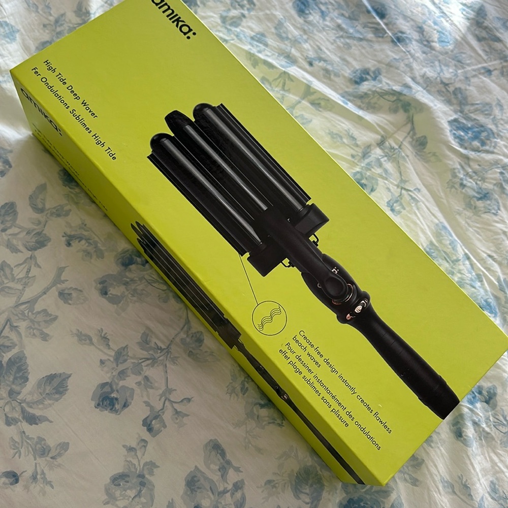New Amika High Tide Deep Waver